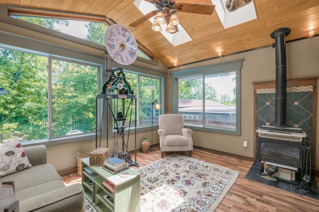 13060 Oakview Lane N, Dayton, MN 55327