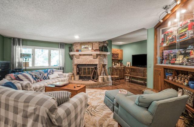 13060 Oakview Lane N, Dayton, MN 55327