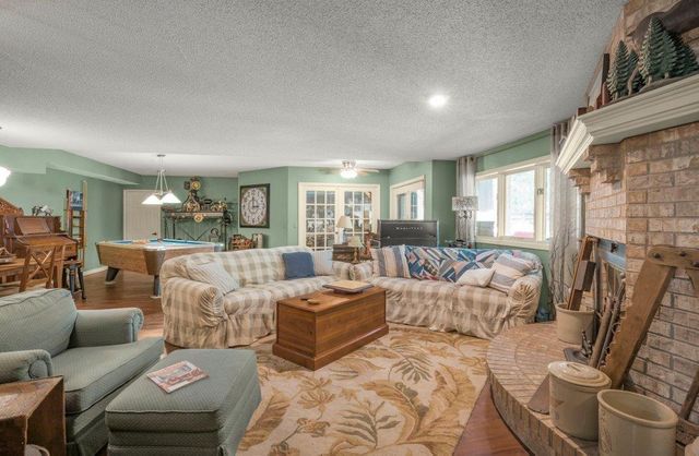 13060 Oakview Lane N, Dayton, MN 55327