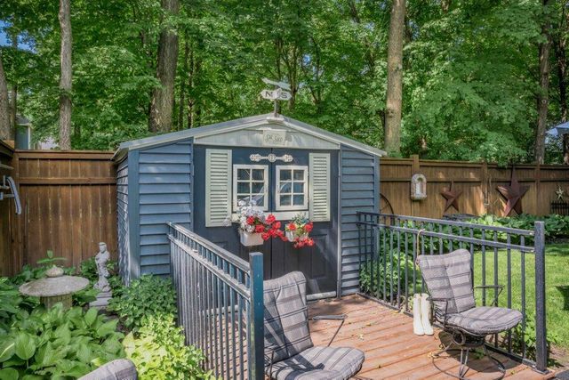13060 Oakview Lane N, Dayton, MN 55327