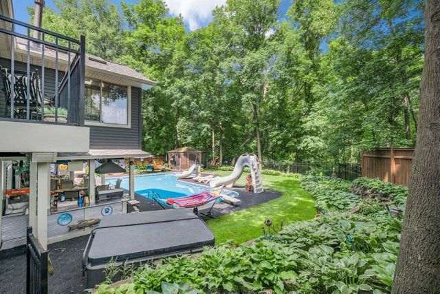 13060 Oakview Lane N, Dayton, MN 55327