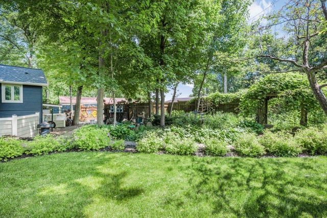 13060 Oakview Lane N, Dayton, MN 55327