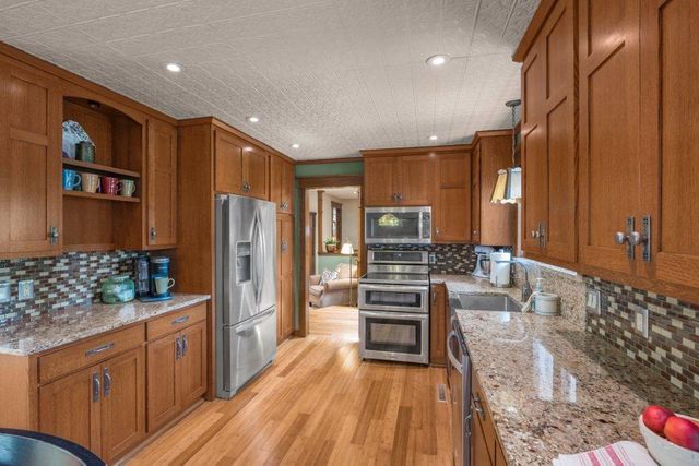 13060 Oakview Lane N, Dayton, MN 55327