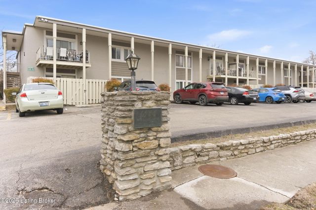 1935 Gardiner Ln j136, Louisville, KY 40205