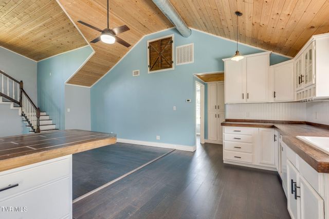 956 TN-91, Elizabethton, TN 37643