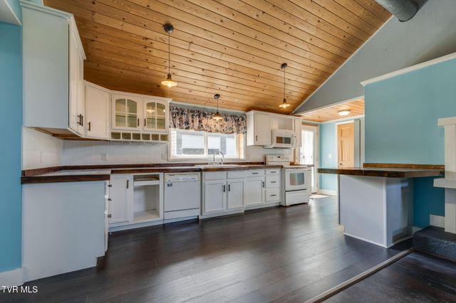 956 TN-91, Elizabethton, TN 37643