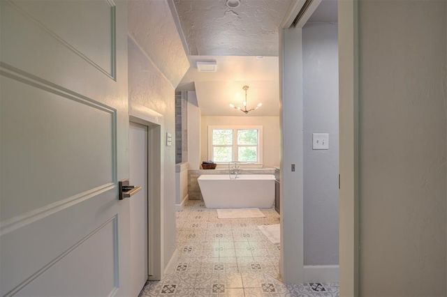 922 NW 19th Street, Oklahoma City, OK 73106