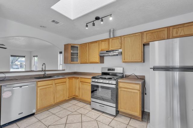 7711 Kane Court NW, Albuquerque, NM 87120