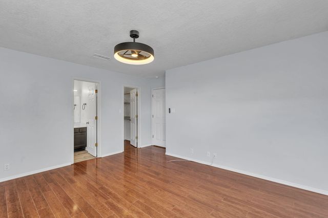 7711 Kane Court NW, Albuquerque, NM 87120