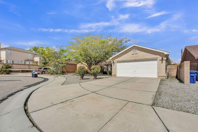 7711 Kane Court NW, Albuquerque, NM 87120
