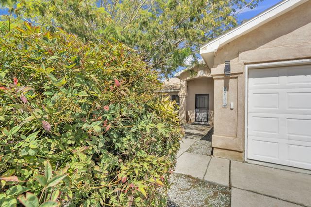 7711 Kane Court NW, Albuquerque, NM 87120