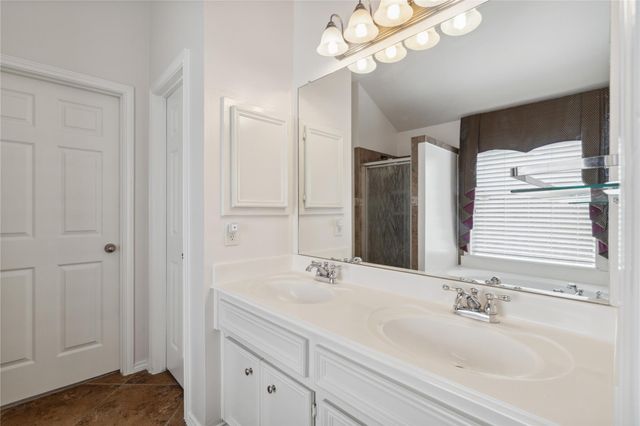 4323 Sunlit Pass Loop, Humble, TX 77396
