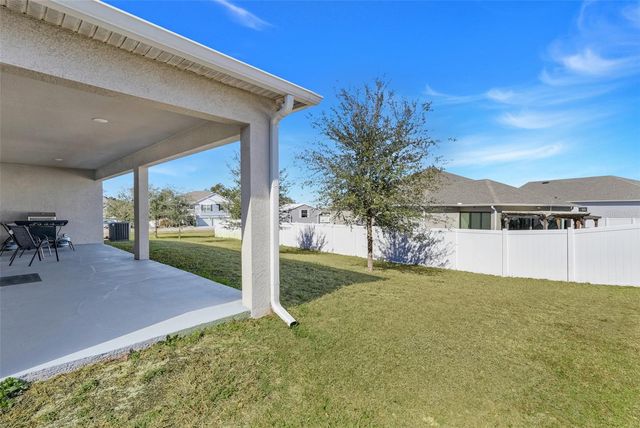 1814 FOREST GLEN DRIVE, Fruitland Park, FL 34731