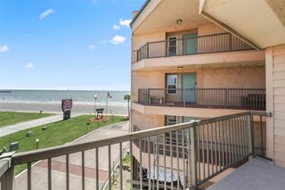 9520 Seawall Boulevard 306, Galveston, TX 77554