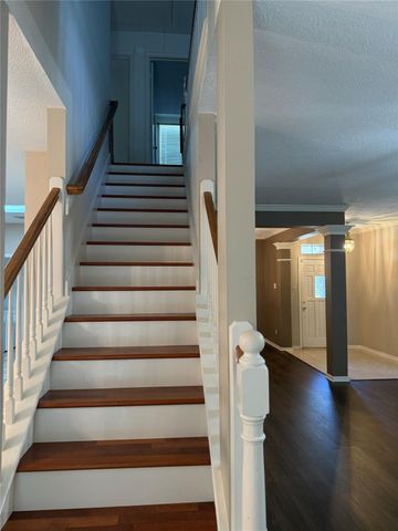 973 Southern Pass Court, Houston, TX 77062