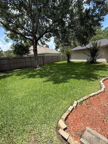 973 Southern Pass Court, Houston, TX 77062