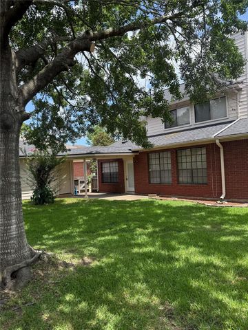 973 Southern Pass Court, Houston, TX 77062