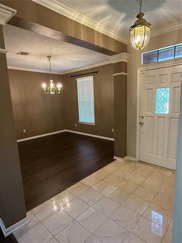 973 Southern Pass Court, Houston, TX 77062