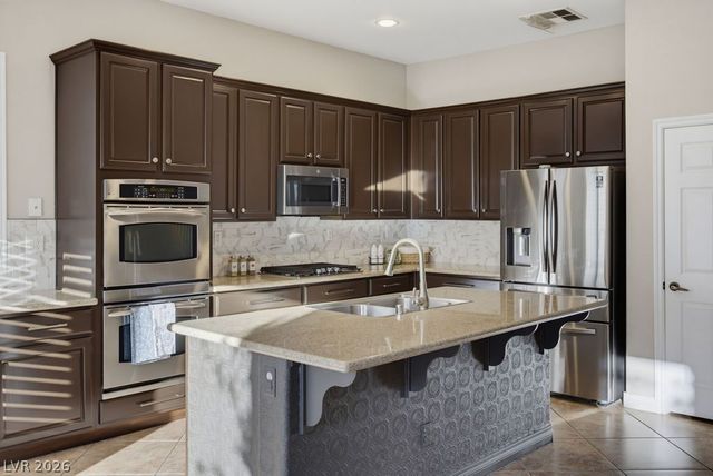 3744 White Lion Lane, North Las Vegas, NV 89084