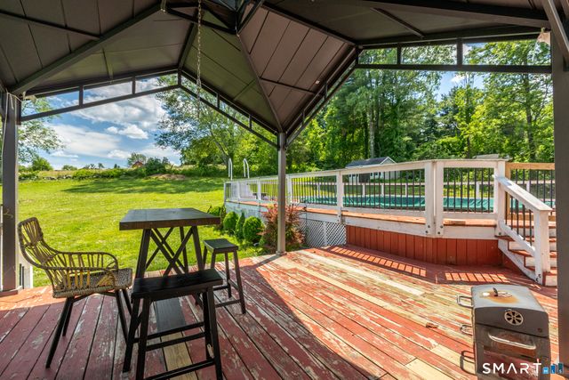 21 Fairfield Drive, Woodstock, CT 06281