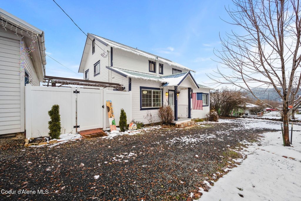 114 N COEUR D ALENE AVE, Harrison, ID 83833 photo 23