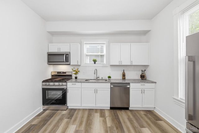 1986 Fairfax Avenue, Cincinnati, OH 45207