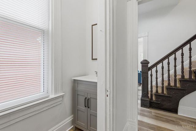 1986 Fairfax Avenue, Cincinnati, OH 45207