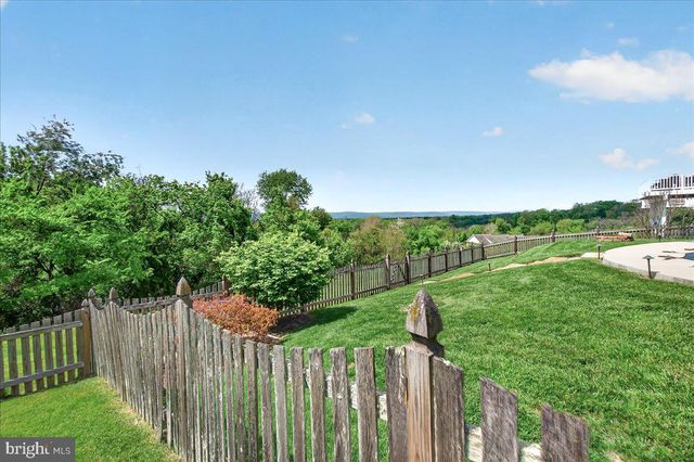 6322 MEANDERING WOODS CT, Frederick, MD 21701