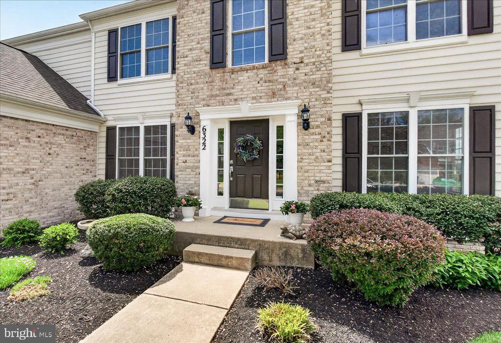 Image 3 of property listing at 6322 MEANDERING WOODS CT, Frederick, MD 21701