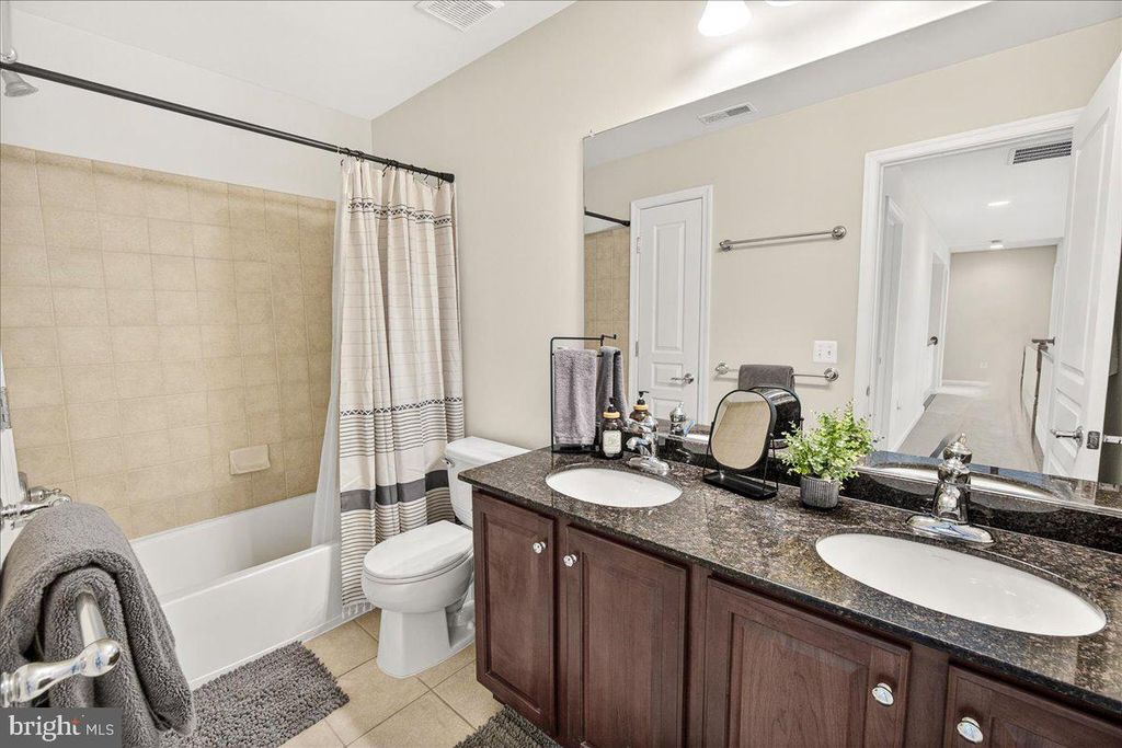 Image 41 of property listing at 6322 MEANDERING WOODS CT, Frederick, MD 21701