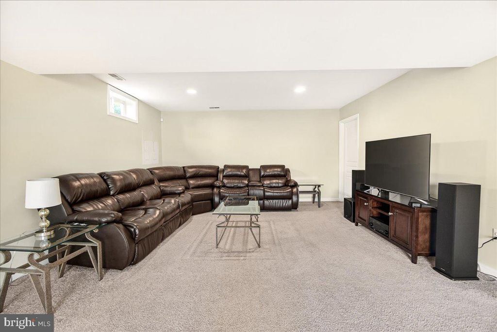 Image 48 of property listing at 6322 MEANDERING WOODS CT, Frederick, MD 21701