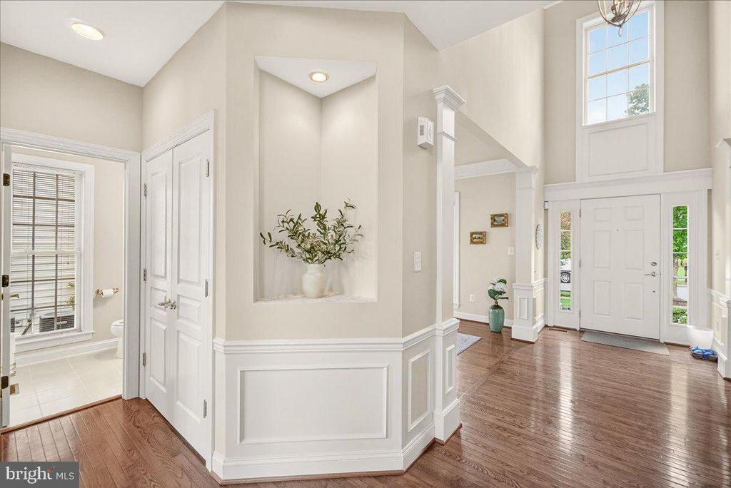 Image 7 of property listing at 6322 MEANDERING WOODS CT, Frederick, MD 21701