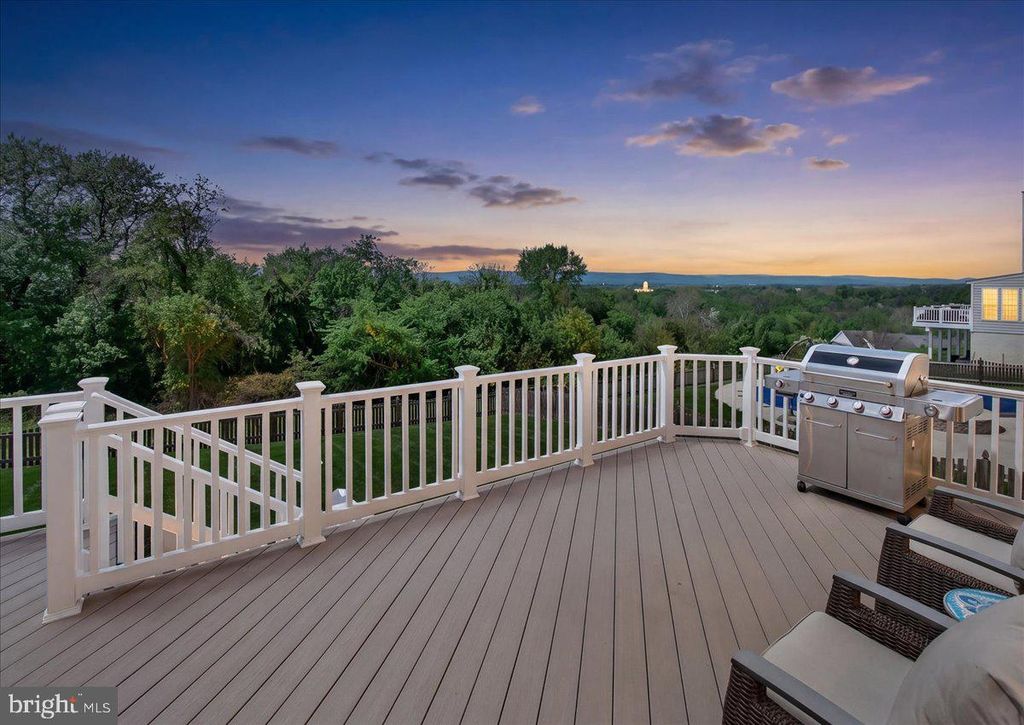 Image 70 of property listing at 6322 MEANDERING WOODS CT, Frederick, MD 21701