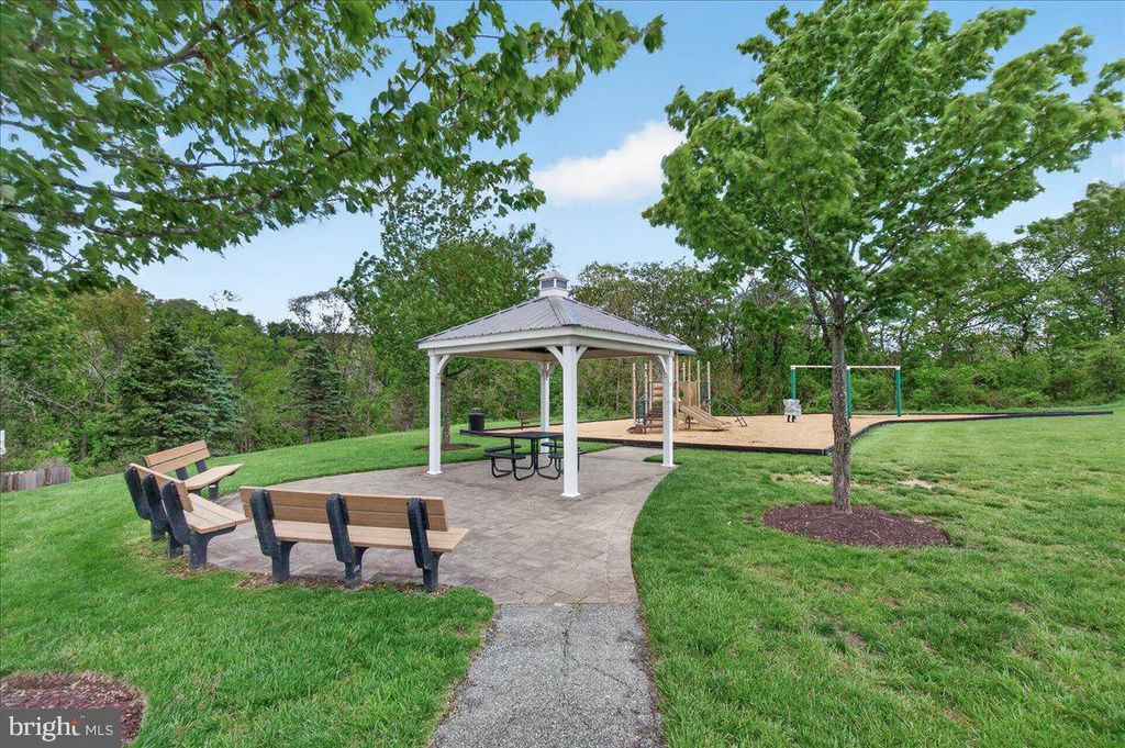 Image 72 of property listing at 6322 MEANDERING WOODS CT, Frederick, MD 21701
