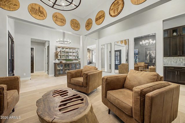 9237 W PARKSIDE Lane, Peoria, AZ 85383