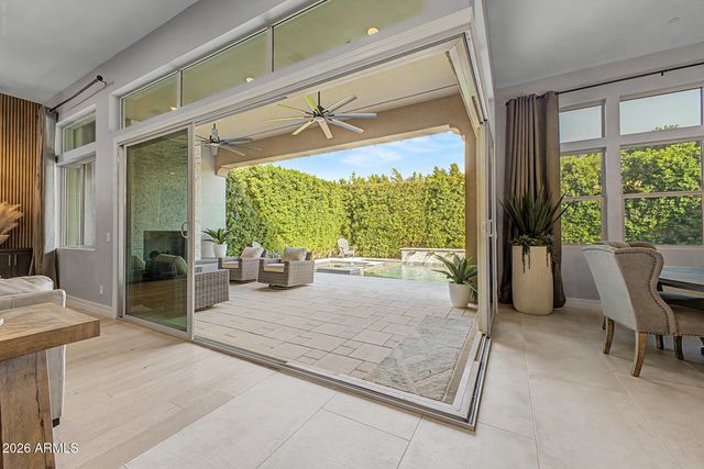 9237 W PARKSIDE Lane, Peoria, AZ 85383