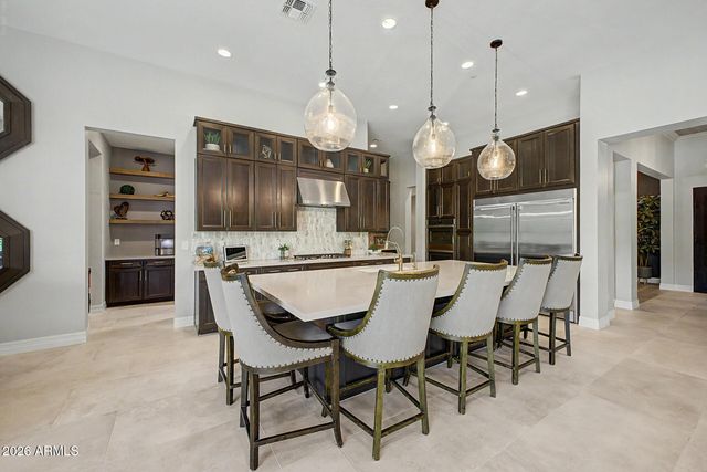 9237 W PARKSIDE Lane, Peoria, AZ 85383