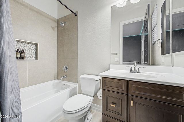9237 W PARKSIDE Lane, Peoria, AZ 85383