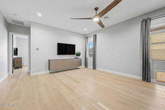 9237 W PARKSIDE Lane, Peoria, AZ 85383