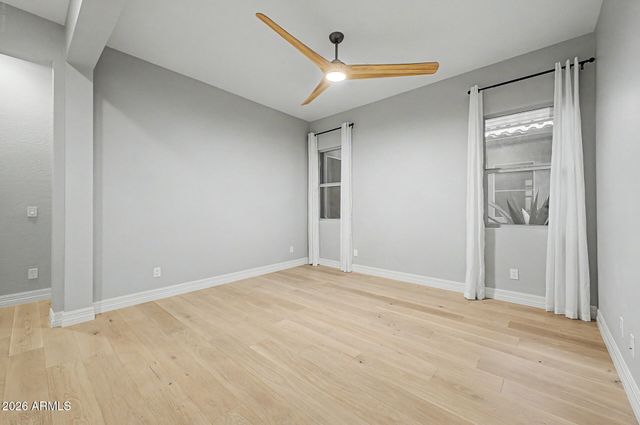 9237 W PARKSIDE Lane, Peoria, AZ 85383