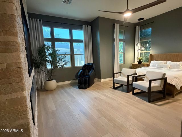 9237 W PARKSIDE Lane, Peoria, AZ 85383