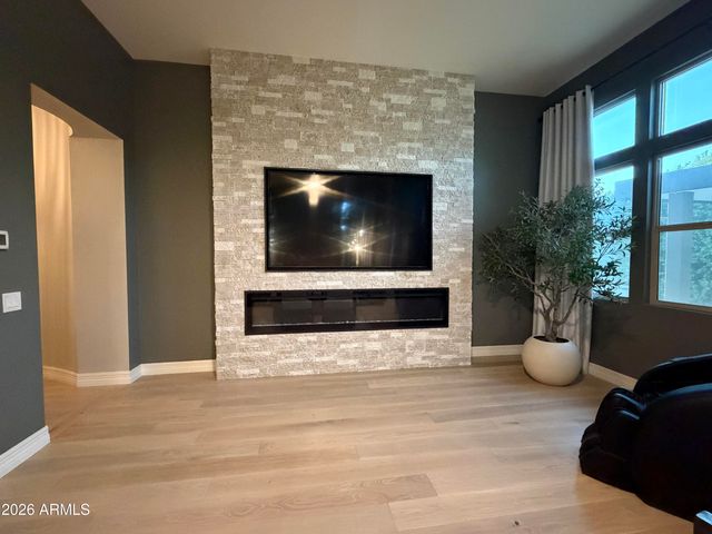 9237 W PARKSIDE Lane, Peoria, AZ 85383
