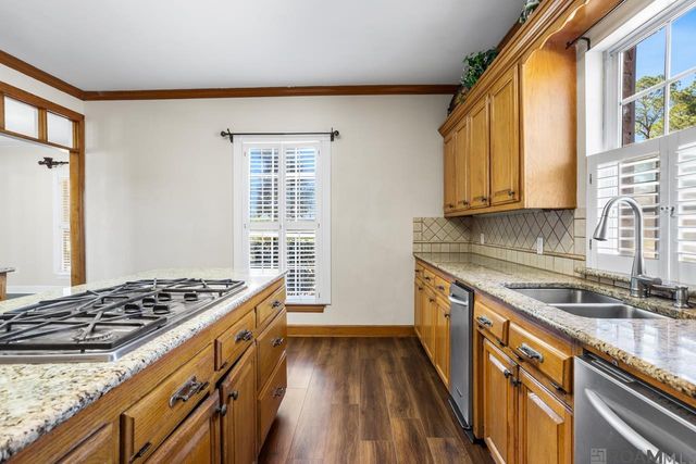 4421 Lake Lawford Ct, Baton Rouge, LA 70816