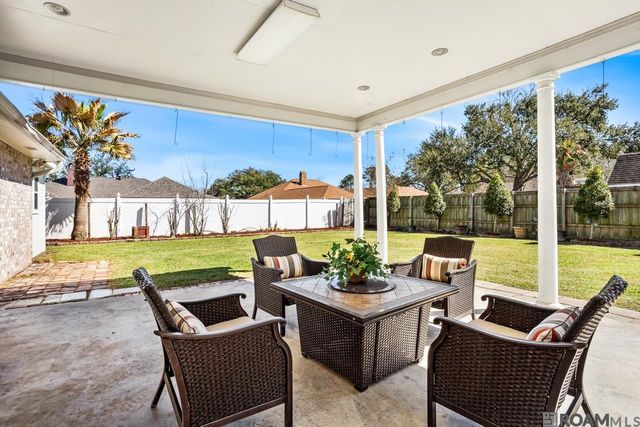 4421 Lake Lawford Ct, Baton Rouge, LA 70816