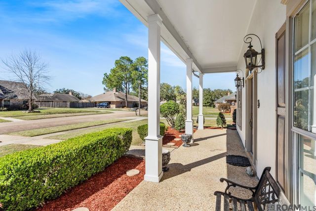 4421 Lake Lawford Ct, Baton Rouge, LA 70816