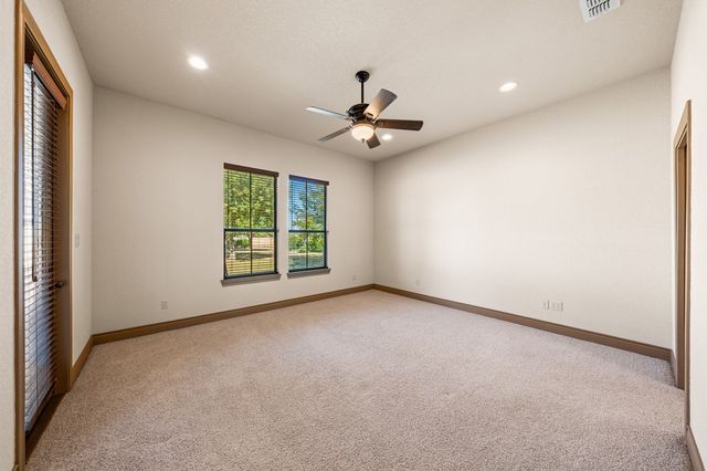 2928 Dry Hollow Drive, Kerrville, TX 78028