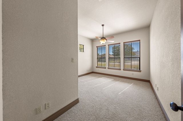 2928 Dry Hollow Drive, Kerrville, TX 78028