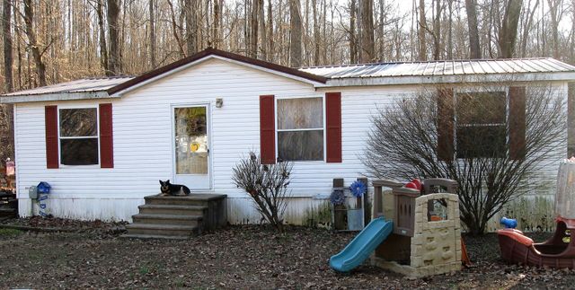 339 Bassett Boulevard, Elizabethtown, IL 62931