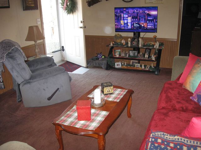 339 Bassett Boulevard, Elizabethtown, IL 62931