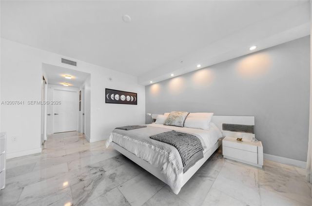 3951 S Ocean Dr 1202, Hollywood, FL 33019